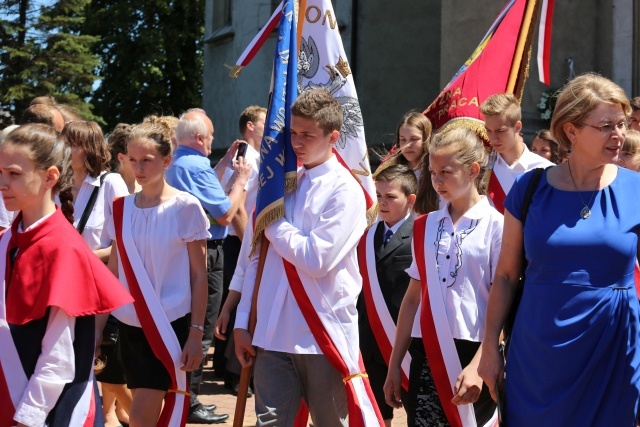 Poświęcenie pomnika św. abp. Bilczewskiego w Wilamowicach