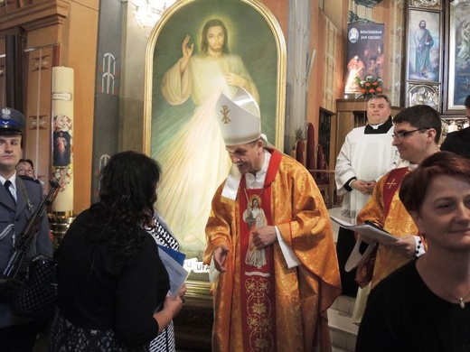 Pożegnanie Znaków Miłosierdzia w katedrze św. Mikołaja w Bielsku-Białej