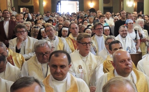 Pożegnanie Znaków Miłosierdzia w katedrze św. Mikołaja w Bielsku-Białej