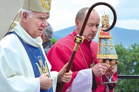 Ksiądz Andrzej Adamiak od 27 lat jest kustoszem na Górze Iglicznej. 