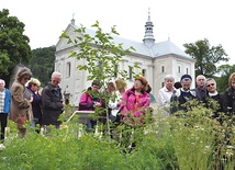 Podczas spotkania zwiedzano Muszyńskie Ogrody Biblijne.
