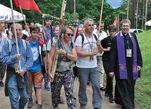 W pustelni  na Górze Polanowskiej pielgrzymów przywitali o. Janusz Jędryszek oraz bp Krzysztof Zadarko, który przewodniczył Eucharystii.