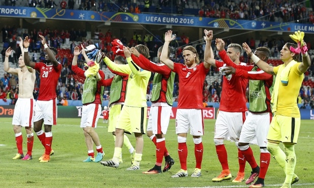 Szwajcarzy: Polacy do przejścia, słaby Lewandowski
