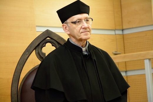 Doktorat h.c. UPJPII dla ks. prof. Michała Hellera