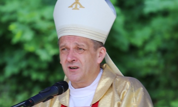 Homilię wygłosił bp Roman Pindel