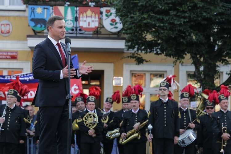 Prezydent Andrzej Duda w Tychach i Bieruniu