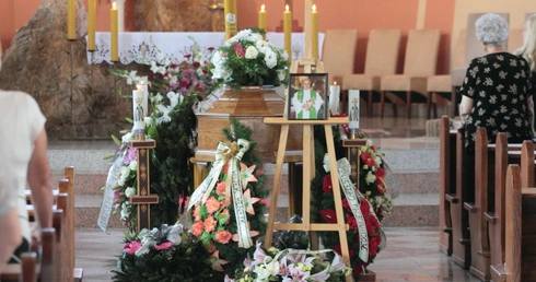 Pogrzeb "cichego kapłana"