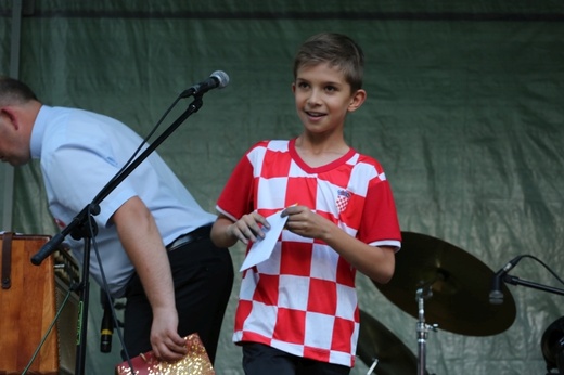 Piknik rodzinny w bielskiej parafii NSPJ 2016