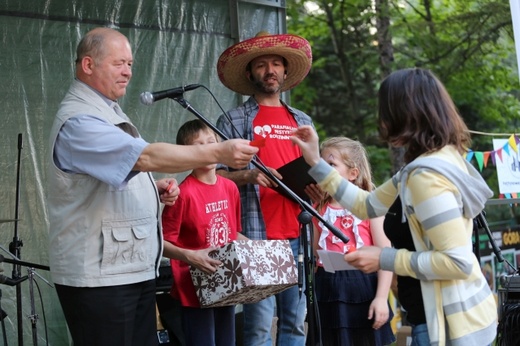 Piknik rodzinny w bielskiej parafii NSPJ 2016