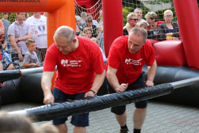 Piknik rodzinny w bielskiej parafii NSPJ 2016