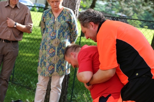 Piknik rodzinny w bielskiej parafii NSPJ 2016