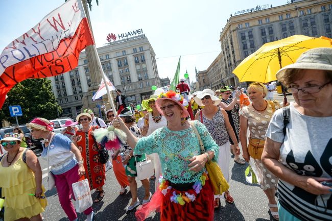 Mimo poważnej sytuacji, uczestnikom demonstracji dopisywały humory.