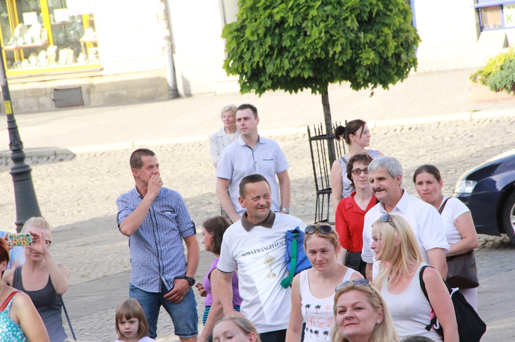 Koncert na sądeckim rynku