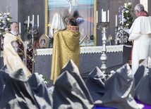 Papież na Boskiej Liturgii Ormiańskiego Kościoła Apostolskiego 