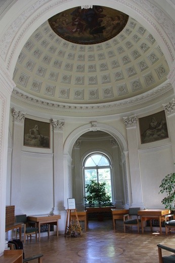 Pałac prymasowski w Skierniewicach