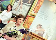 Bogdana Drwalowa na wernisażu z okazji 60-lecia pracy twórczej w tarnowskiej galerii „Hortar”.