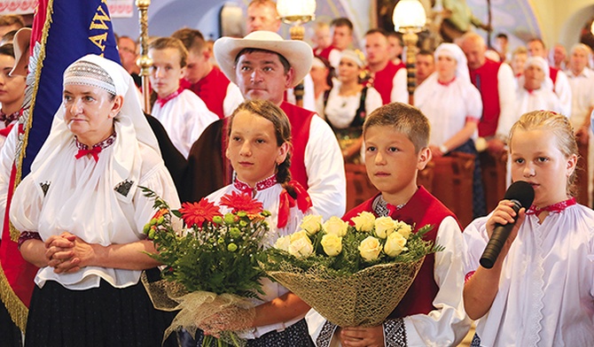 Dziękczynienie w istebniańskim kościele.