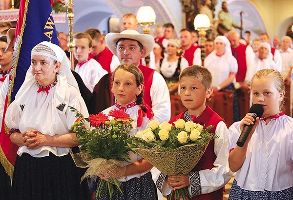 Dziękczynienie w istebniańskim kościele.