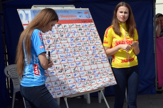 Początek wyścigu kolarskiego w Radomiu