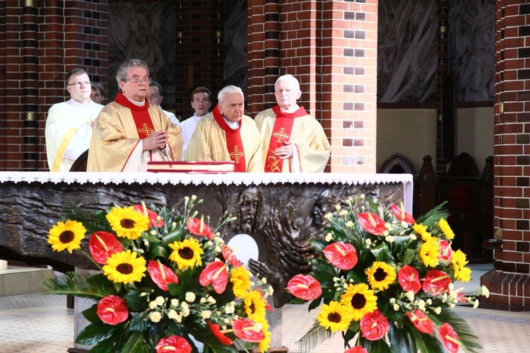 Jubileusze kapłańskie w uroczystość śś. Piotra i Pawła