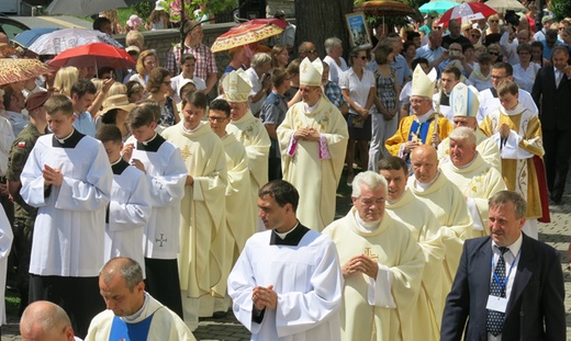 Hałcnów: Msza św.