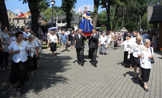 Hałcnów: Msza św.