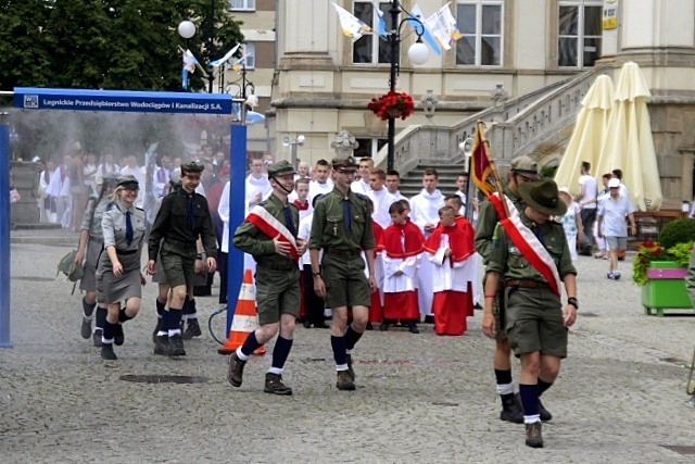 Intronizacja relikwii cudu eucharystycznego