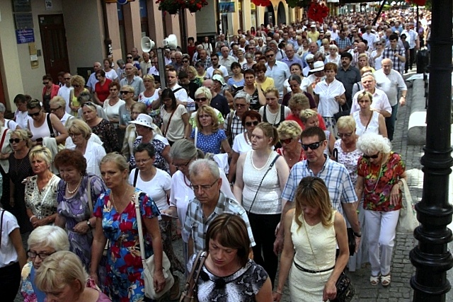 Intronizacja relikwii cudu eucharystycznego