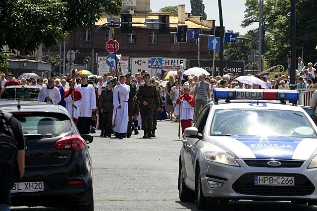 Intronizacja relikwii cudu eucharystycznego