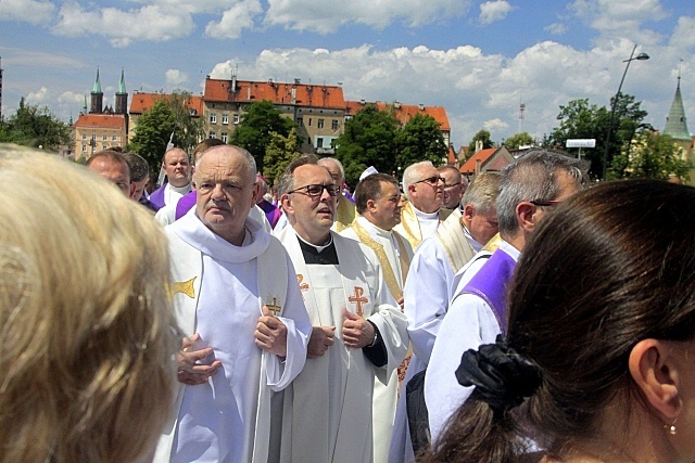 Intronizacja relikwii cudu eucharystycznego