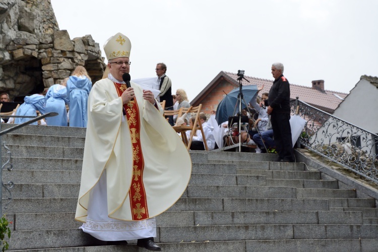 Pielgrzymka dzieci u św. Anny