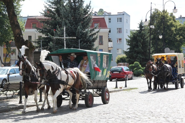 Bryczką do Matki Bożej