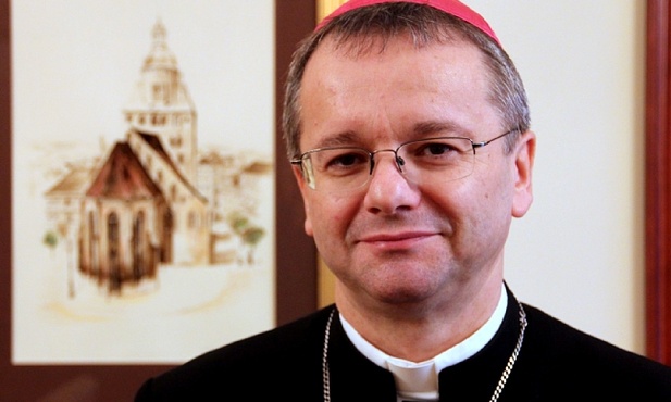 Bp Lityński: Nie dla handlu w niedzielę