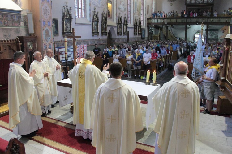 Kaszubscy pątnicy w swarzewskim sanktuarium