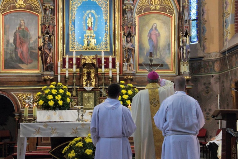 Kaszubscy pątnicy w swarzewskim sanktuarium