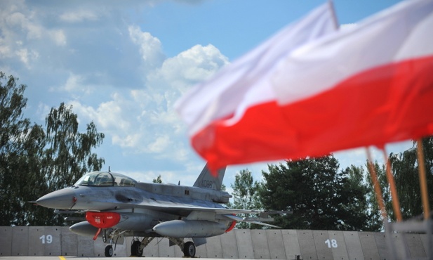 Polskie F-16 lecą do Kuwejtu