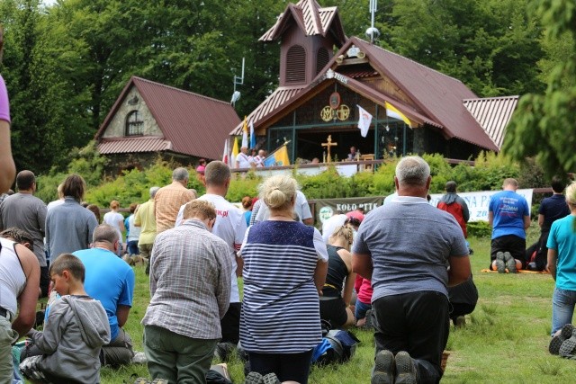 Msza Święta na rajdowej mecie