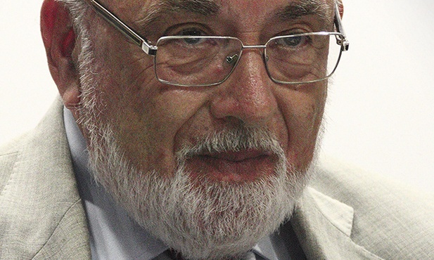 Marcello Bedeschi  Jest członkiem Papieskiej Rady  ds. Świeckich, która ze strony Stolicy Apostolskiej odpowiada za organizację Światowych Dni Młodzieży. Pełni także funkcję przewodniczącego Fundacji Jana Pawła II dla Młodzieży.  Pochodzi z Włoch.  Jest związany z Akcją Katolicką, której przewodniczył  na szczeblu diecezjalnym  (w diecezji Ancona-Osimo) i krajowym.  Znany jest ze swojego profesjonalizmu  i zaangażowania podczas organizacji wielkich wydarzeń z udziałem papieża. Uczestniczył w przygotowan...