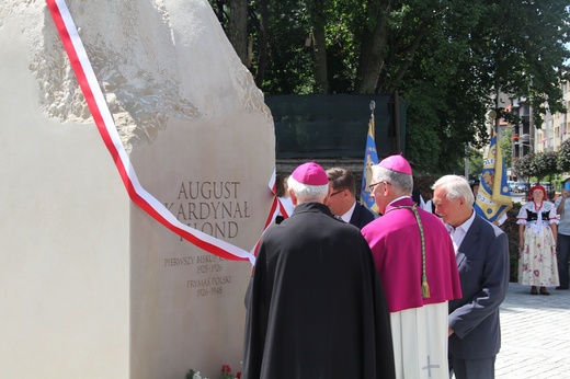 Odsłonięcie pomnika kard. A. Hlonda w Katowicach (cz. I)