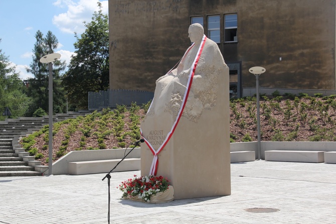 Odsłonięcie pomnika kard. A. Hlonda w Katowicach (cz. I)