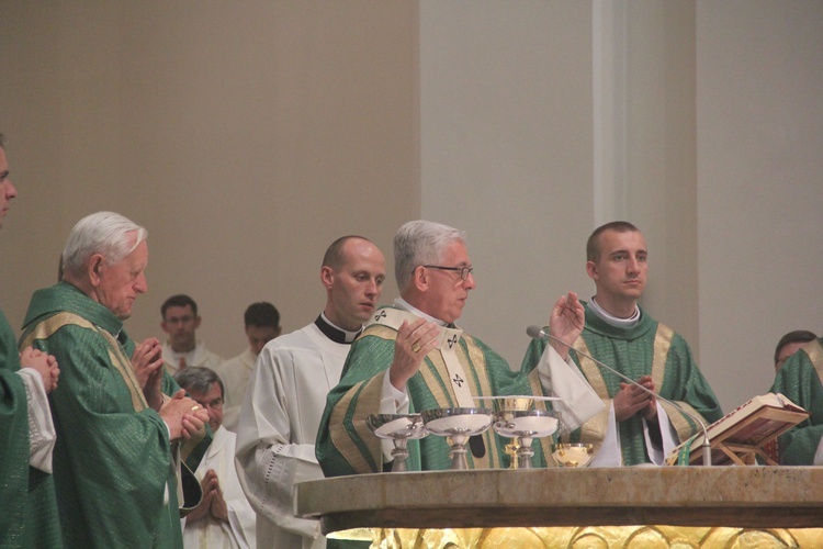 Odsłonięcie pomnika kard. A. Hlonda w Katowicach (cz. I)