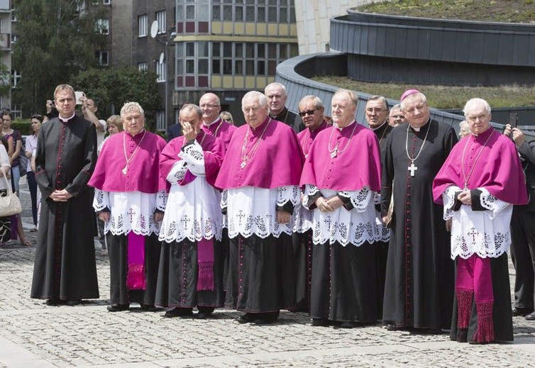 Odsłonięcie pomnika kard. A. Hlonda w obiektywie naszego fotoreportera (cz. II)