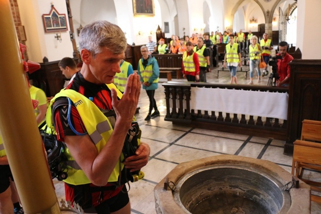 Pielgrzymka rowerowa AK na Jasną Górę