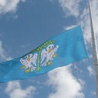 Flaga Łowicza na 22-metrowym maszcie