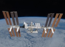 Troje członków załogi ISS powróciło na Ziemię
