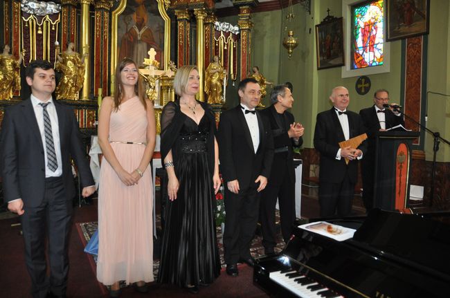 Koncert muzyki sakralnej w kościele w Gloinianach 