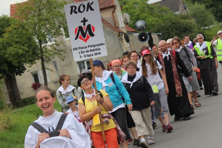 Pielgrzymka z Żar do Rokitna