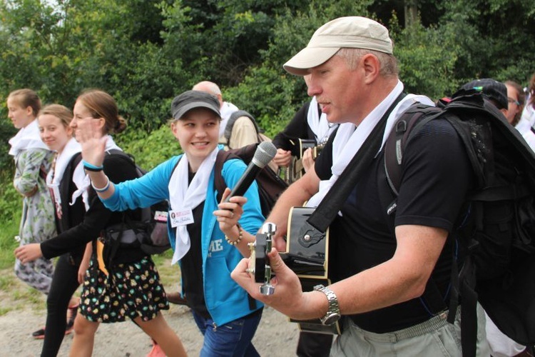 Pielgrzymka z Żar do Rokitna