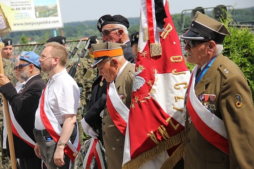 Żarskie uroczystości upamiętniajace ofiary ludobójstwa na Kresach