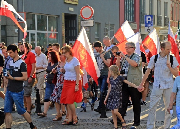 Marsz Pamięci - 73. rocznica "Krwawej Niedzieli"